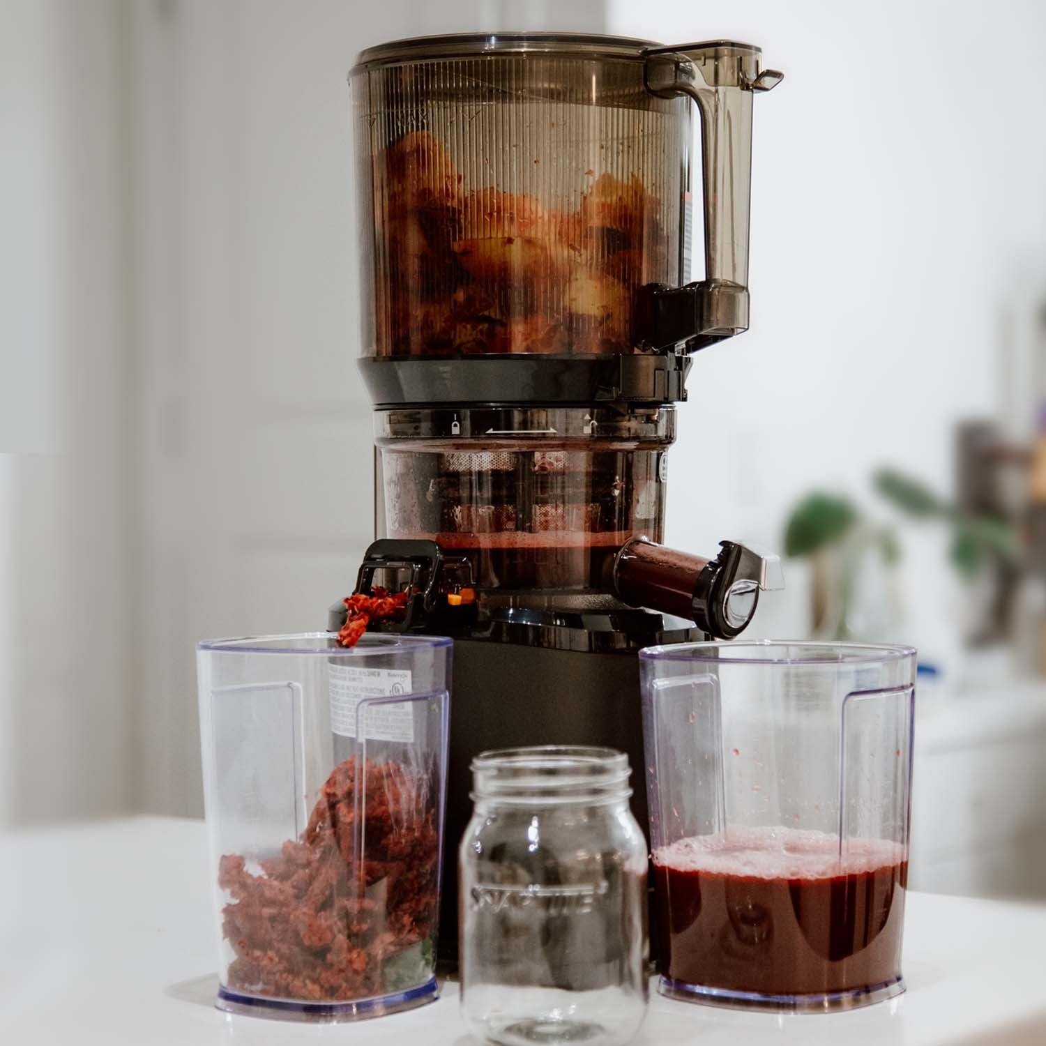 AUTO10 Hands-Free Slow Juicer