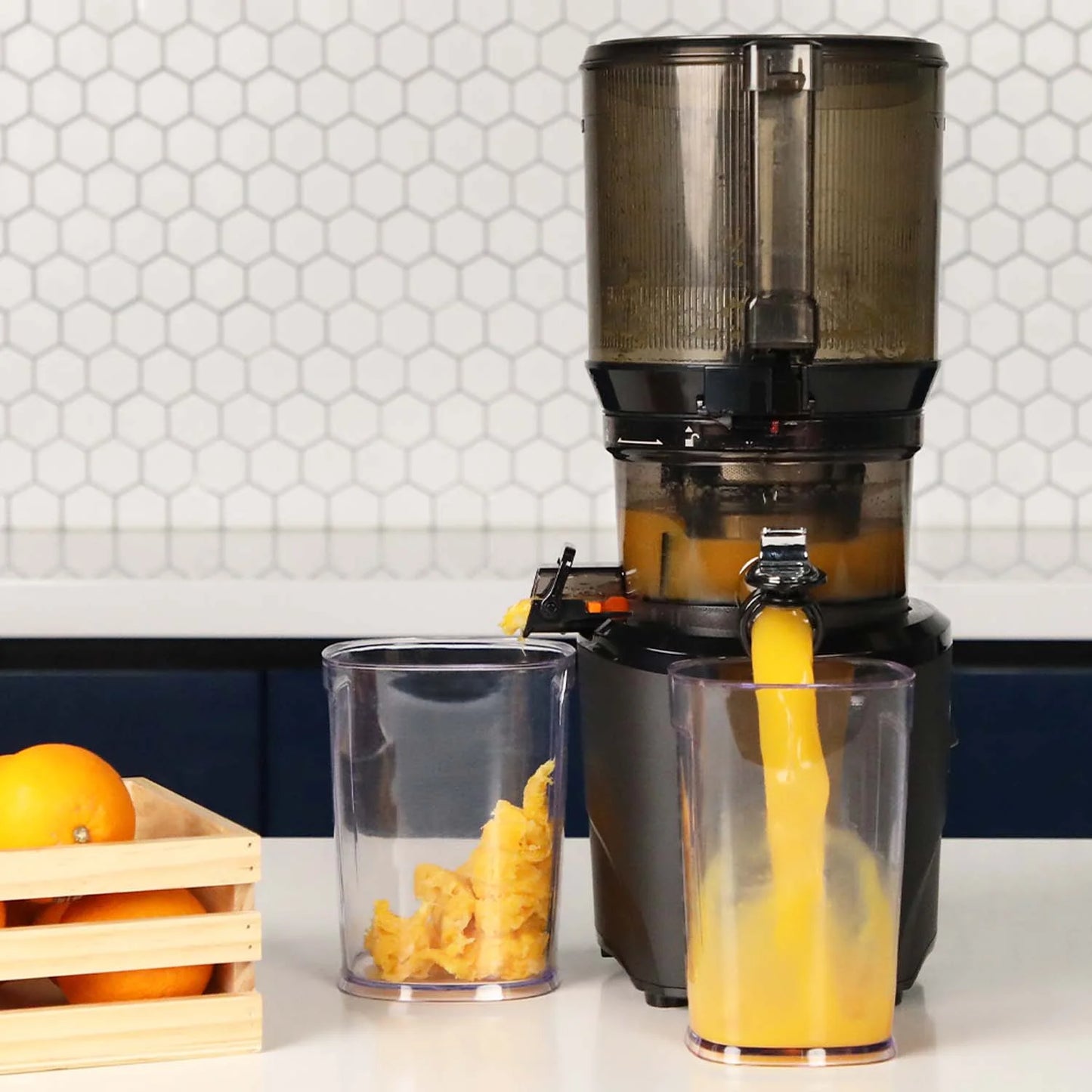 AUTO10 Hands-Free Slow Juicer